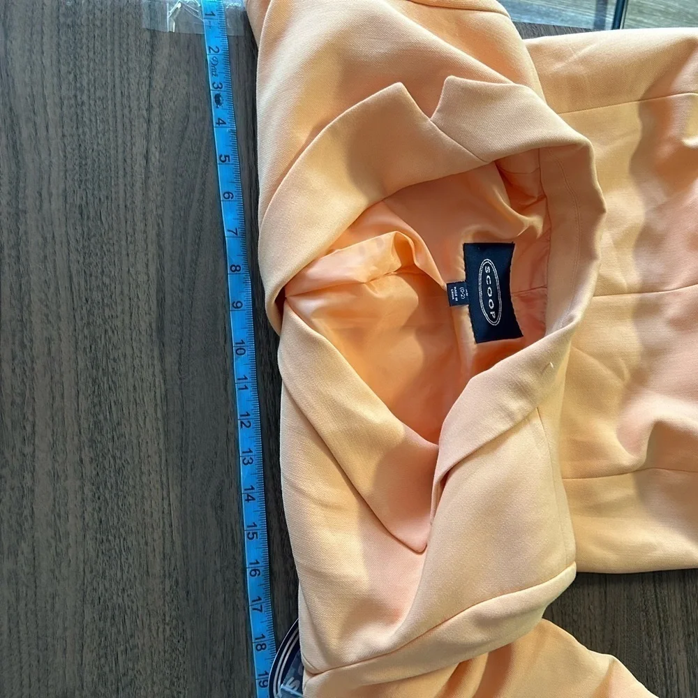 NWT scoops crunch, sleeve button blazer size XS 0/2